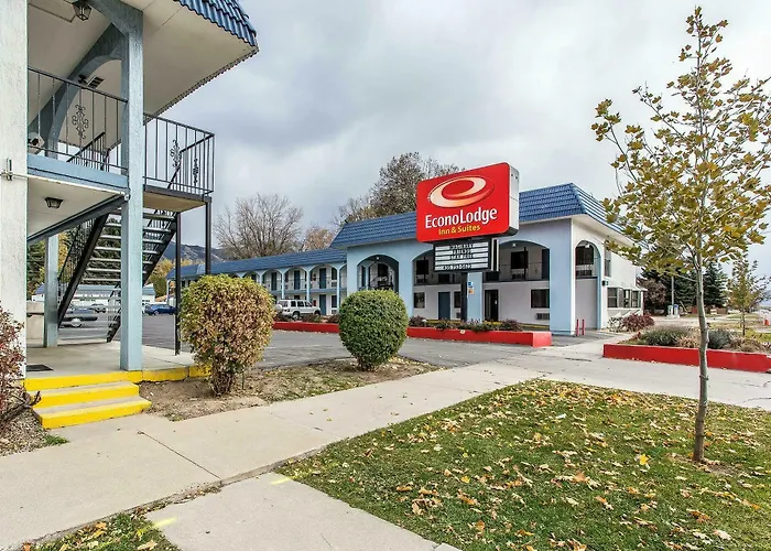 Villa: Econo Lodge Inn & Suites Logan